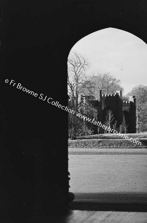 BIRR CASTLE  TELESCOPE THROUGH HALL DOOR